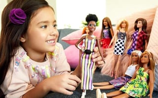 A través de un comunicado, Mattel anunció que su marca quiere mostrar “una visión multidimensional de la belleza y la moda” a través de nuevas incorporaciones a su línea de Barbie Fashionistas. (TWITTER) 