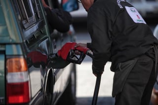 Esta es la primera semana del año que los tres combustibles quedan sin estímulo fiscal. (ARCHIVO)