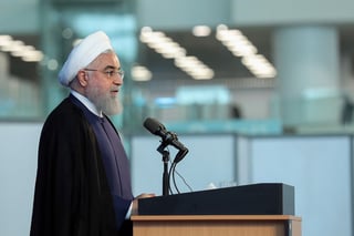 Rohaní defendió la reducción gradual de Irán del cumplimiento de sus compromisos del acuerdo firmado en 2015. (ARCHIVO) 