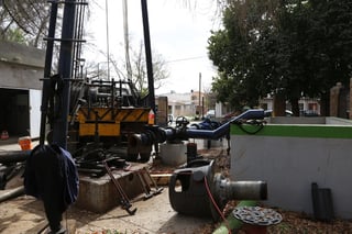 Advierten sobre baja presión de agua potable por mantenimiento de bombas del Simas Torreón. (EL SIGLO DE TORREÓN)
