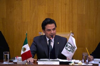 Por unanimidad, el Consejo Técnico del Instituto Mexicano del Seguro Social (IMSS) ratificó el criterio que aplica para determinar como límite superior de cotización 25 salarios mínimos para el pago de las pensiones, al amparo de la Ley del Seguro Social vigente al 30 de junio de 1997. (ARCHIVO)