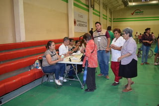 Este lunes arrancan los pagos para adultos mayores en Gómez Palacio de acuerdo a datos del Instituto del Bienestar. (ARCHIVO)