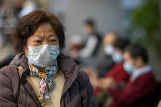 El presidente estadounidense, Donald Trump, dijo este lunes que cree que el brote del coronavirus surgido en China se irá en abril debido al calor. (ARCHIVO) 