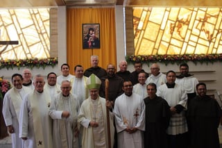 El obispo de la Diócesis de Torreón monseñor Luis Martin Barraza, ofició una misa de Acción de Gracias por este 25 aniversario.