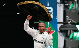 Lewis Hamilton buscará este año su séptimo título de Fórmula 1. (ARCHIVO)