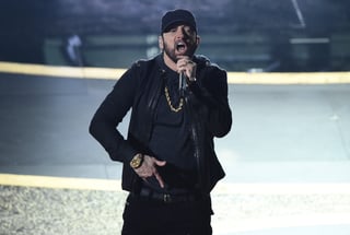 Sorpresa. Eminem cantó en la entrega del Oscar Lose Yourself. (AP)