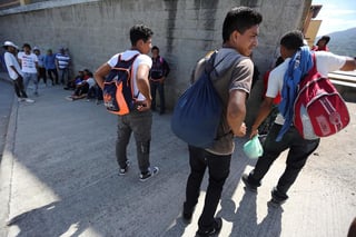 Jacobo Cruz señaló presunta agresión física, incluso con toques eléctricos, contra migrantes en instalaciones habilitadas por el INM ubicadas en Villahermosa, Tabasco. (ARCHIVO)