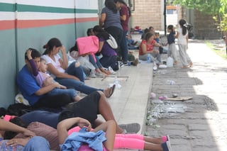 A través de una inversión de 4 millones de euros (mde), la Unión Europea buscará integrar socioeconómicamente a refugiados y desplazados por la fuerza en México. (ARCHIVO)