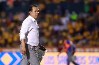 Tras consumarse la derrota del Puebla ante el América el pasado martes 4 de febrero (0-1), el director técnico de los camoteros, Juan Reynoso, arremetió contra el arbitraje. (ARCHIVO)