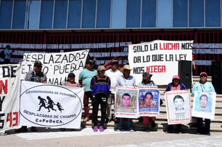 La Caravana en busca de los 43, que recorre el sureste del país, detuvo su marcha en Chiapas. (AGENCIAS)