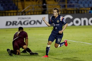 Sebastián Córdova celebra tras marcar el tanto del empate a uno entre América y Comunicaciones en la 'Concachampions'. (EFE)