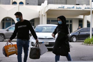 La Organización Mundial de la Salud (OMS) manifestó hoy su preocupación por el avance de la enfermedad COVID-19 en Irán, donde en tan sólo 48 horas se han reportado 18 casos y cuatro fallecidos. (EFE) 