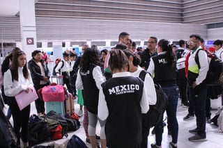 Al evento viajaron 24 deportistas (10 femeniles y 14 varoniles), además de los entrenadores Nadia Hernández y Munrra. (ARCHIVO)