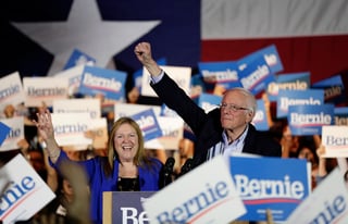 Sanders (d), autoproclamado socialista democrático, tenía en Nevada una prueba de fuego. (AP) 