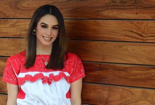 La artista mexicana Biby Gaytán anunció este lunes su regreso a Televisa después de más de 20 años, para participar como jueza en la quinta temporada de la popular competencia de talento infantil Pequeños Gigantes. (INSTAGRAM)