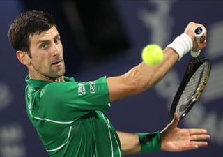 Novak Djokovic derrotó 6-1, 6-2 a Malek Jaziri. (EFE)