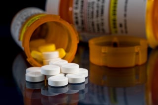 La empresa farmacéutica Mallinckrodt anunció el martes que acordó pagar 1,600 millones de dólares para poner fin a centenares de demandas. (ARCHIVO) 