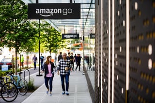 La multinacional del comercio electrónico Amazon abrió en Seattle, en el estado de Washington, su primer supermercado con productos frescos que opera sin cajeros humanos. (ARCHIVO) 