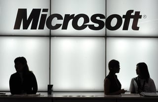En concreto, Microsoft rebajó las expectativas de ingresos para su segmento de 'más computación personal', que incluye, además de Windows, la videoconsola Xbox y los ordenadores táctiles Surface. (ARCHIVO)