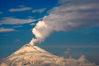 Científicos de la UNAM que vigilan un enjambre sísmico en Michoacán han negado que haya algún indicio para considerar que estos movimientos se deban al nacimiento de un volcán. (ARCHIVO) 