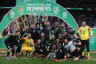La escuadra 'citizen' se impuso en la final ante el Aston Villa y cosechó su tercer título de esta competencia en forma consecutiva. (AP)
