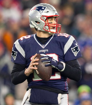 El estelar mariscal de campo Tom Brady ha jugado 20 temporadas con los Patriotas de Nueva Inglaterra. (EFE)