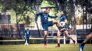 El delantero azulcrema Giovani Dos Santos será titular en el duelo frente a la escuadra estadounidense por la 'Concachampions'. (ESPECIAL) 