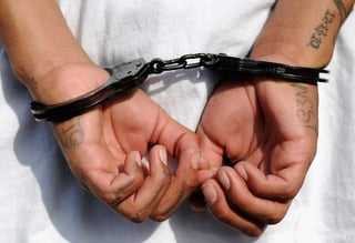 Autoridades federales de Estados Unidos arrestan a cientos de personas vinculadas con un violento cartel mexicano del narco. (ARCHIVO)