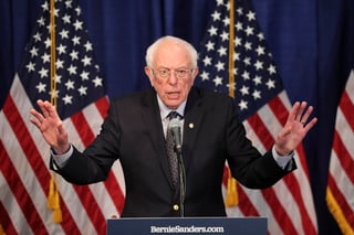 En una rueda de prensa, que pareció más un mitin, Sanders aseguró que su campaña está ganando el debate ideológico y el generacional frente a Biden. (AP)