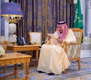 Arabia Saudí anunció este domingo la detención de casi 300 personas y la investigación de varios centenares más por presunta corrupción, una semana después de que medios estadounidenses informaran del arresto de dos príncipes presuntamente por un intento de golpe. (ARCHIVO)