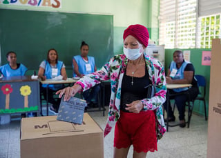 Señala la OEA que urge mejorar algunos detalles técnicos, así como impulsar la participación de la mujer para favorecer al proceso electoral. (EFE) 