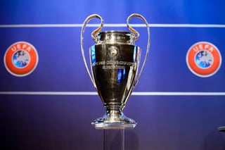 UEFA hizo oficial el aplazamiento de las finales de Champions y Europa League las cuales estaban programadas llevarse a cabo el mes de mayo. (ARCHIVO)
