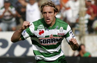 Durante el Clausura 2005, Matías logró su máxima cuenta goleadora en México, marcando en 15 ocasiones en 17 partidos jugados. (CORTESÍA)