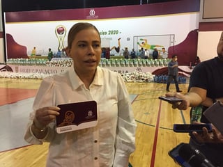 La alcaldesa Marina Vitela Rodríguez extendió la invitación a la inciativa privada para que se sumen a estos programas de apoyo. (EL SIGLO DE TORREÓN/ANGÉLICA SANDOVAL)