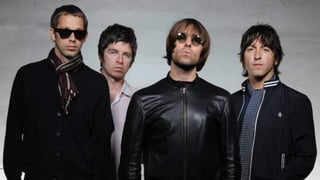 A más de diez años de su separación la banda británica Oasis podría reunirse de nueva cuenta, sólo hace falta que uno de los hermanos Gallagher acepte. (ESPECIAL)