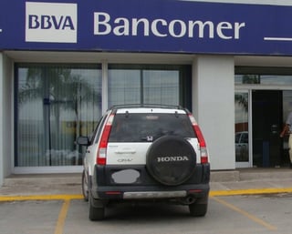 Bancomer, banco más grande por número de clientes, se unió a las instituciones que van a prorrogar el pago. (ARCHIVO) 