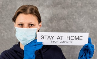 Desde hace un par de semanas escuchamos en la TV, radio e Internet que lo mejor para evitar el contagio de coronavirus es quedarse en casa y evitar salir lo más que puedas.  (ARCHIVO) 