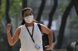  El secretario de Salud, José Manuel Cruz Castellanos, informó que en Chiapas ya son 11 casos positivos por coronavirus y solo dos permanecen bajo vigilancia del IMSS y Secretaría de Salud, en estado de grave, pero estables. (ARCHIVO)