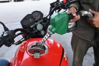 De acuerdo a la Profeco, el precio de la gasolina se ha ubicado hasta en 13 pesos el litro de la Magna. (EL SIGLO DE TORREÓN / Fernando Compeán)