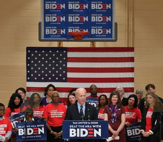La medida se da a conocer después de que Joe Biden, quien busca la nominación demócrata para las elecciones presidenciales de noviembre próximo, dijo que el evento debía ser postergado por razones de seguridad.
(ARCHIVO)