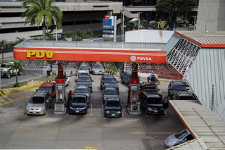 La escasez de gasolina, que hasta hace poco era habitual en diversas zonas , ha llegado a Caracas.