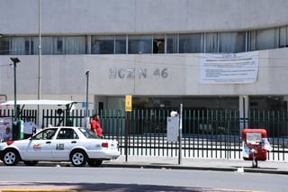 Se confirmó la muerte de tres personas en el Hospital General de Zona (HGZ) número 46 del Instituto Mexicano del Seguro Social (IMSS) de Gómez Palacio, a causa del virus COVID-19.

(FERNANDO COMPEÁN)