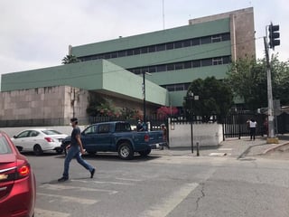 El Instituto Mexicano del Seguro Social (IMSS) en Coahuila, realizó pruebas de COVID-19 a los médicos internos que estuvieron en contacto con trabajadores en el HGZ Nº7, en el municipio de Monclova. (ARCHIVO)