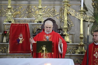 El obispo de Gómez Palacio, Jorge Estrada, informó ayer de la situación en materia económica por la que atraviesa la Diócesis.