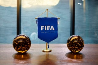 El gobierno de Estados Unidos reveló nuevos cargos sobre casos de corrupción, lavado de dinero y fraude bancario dentro de la FIFA. (ARCHIVO)