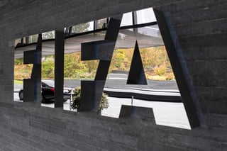FIFA mostró su apoyo a todas las investigaciones ante presuntos actos delictivos en relación con las competiciones de fútbol nacionales o internacionales. (ARCHIVO)