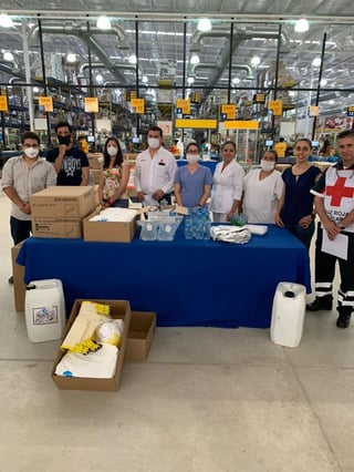 La Sociedad de Médicos de Torreón ha entregado las donaciones que recibieron a distintos hospitales de la Comarca Lagunera. (EL SIGLO DE TORREÓN)