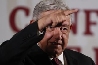 López Obrador aseveró que pese a ser hipertenso, su salud está en buen estado, en medio de la contingencia sanitaria por el COVID-19. (EFE)