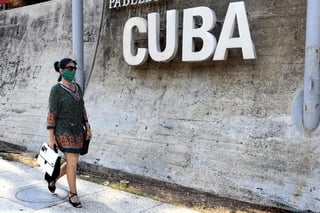 Cuba confirmó 40 nuevos casos de COVID-19 para un acumulado de 766 positivos hasta el martes, día en que no se reportaron más muertes. (ARCHIVO) 