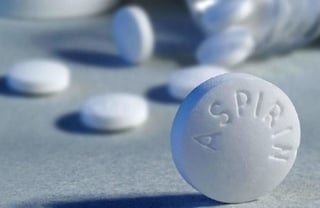La aspirina podría reducir el riesgo de desarrollar varios tipos de cáncer del tracto digestivo, sugieren investigadores de la Unidad de Epidemiología de Cáncer del Departamento de Oncología Mario Negri en Milán, Italia. (ESPECIAL) 